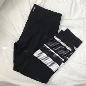 LILYBOD 3/4 Length Leggings